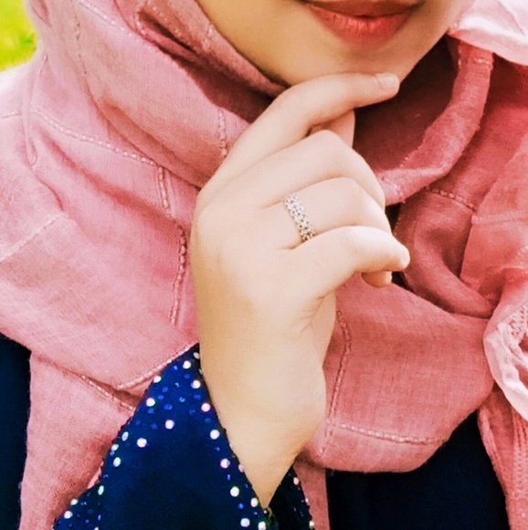 Profile Picture of Nasreen Shaikh (@nasreenruban20) on Poshmark