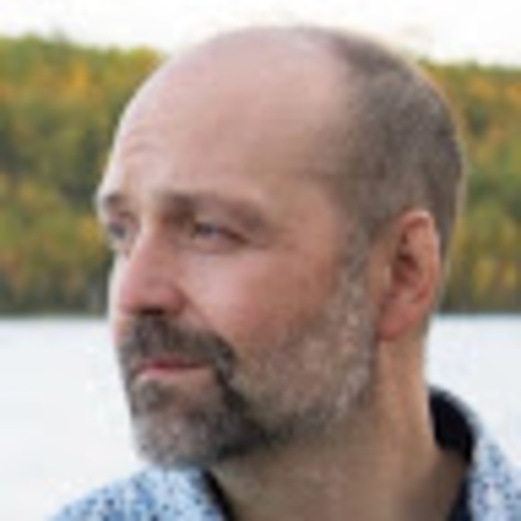 Profile Picture of Sean Groves (@seanbeckie) on Poshmark