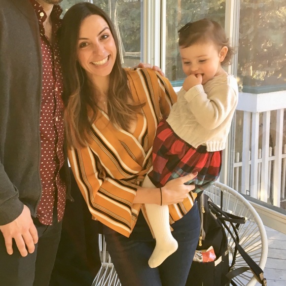 Profile Picture of Lauren Fensham (@lfensh) on Poshmark