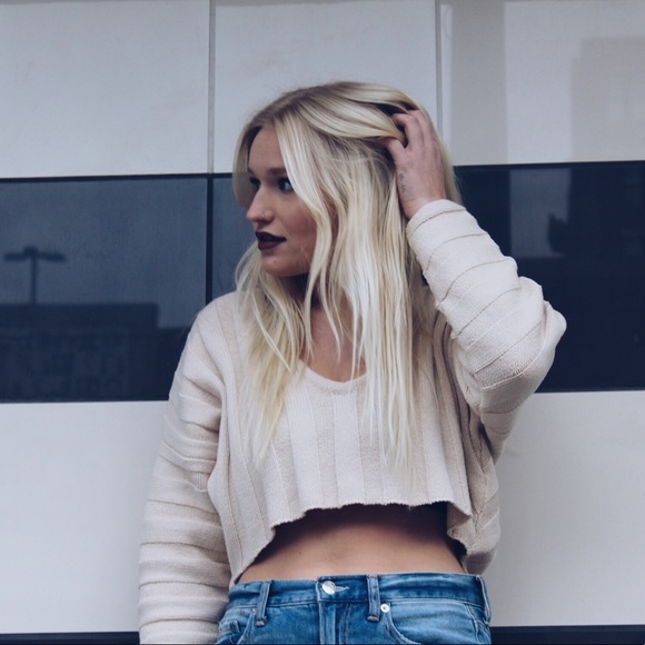 Hailey Kawecki - Poshmark Profile Picture of Hailey Kawecki (@quackii) on Poshmark