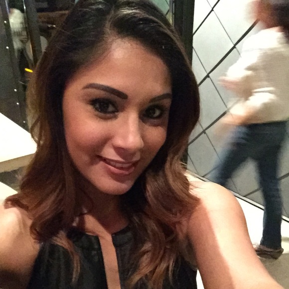 Profile Picture of Deanna Nunez (@dnun3z) on Poshmark