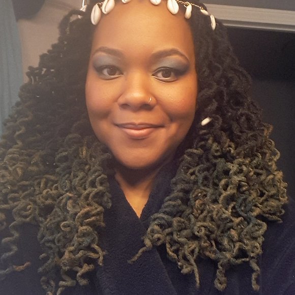 Profile Picture of Kami Scott (@kamipyt) on Poshmark