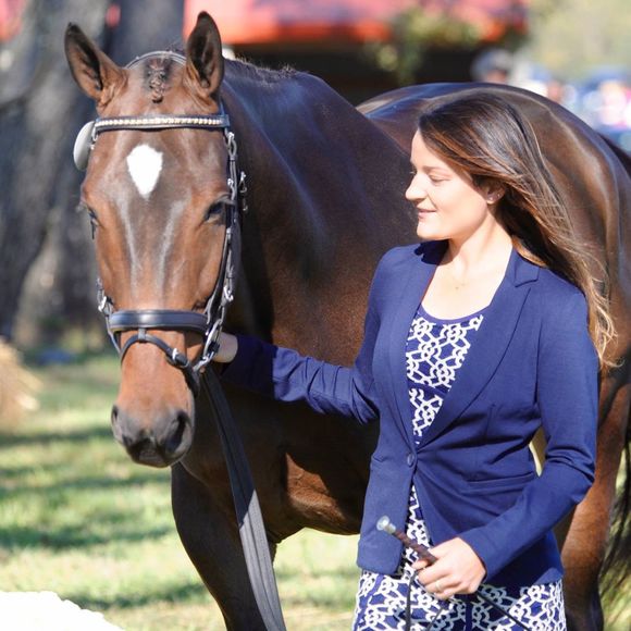 Profile Picture of Dana Lortie (@danalortie) on Poshmark