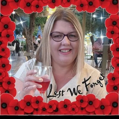 Profile Picture of Debbie Samuels (@debbiej33) on Twitter