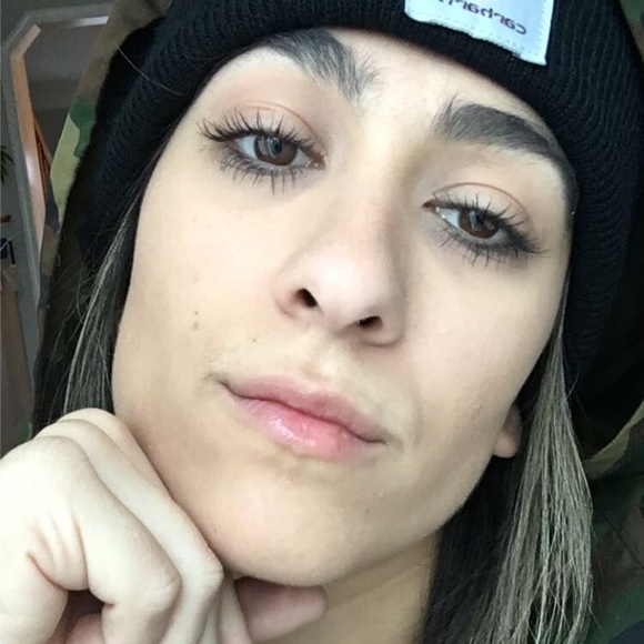 Profile Picture of Christina Randazzo (@cmrandazzle) on Poshmark