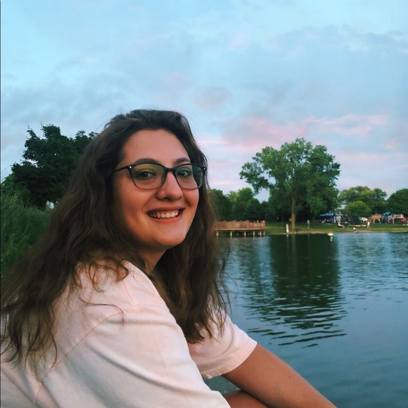 Carla Capobianco - Poshmark Profile Picture of Carla Capobianco (@carlacapo) on Poshmark