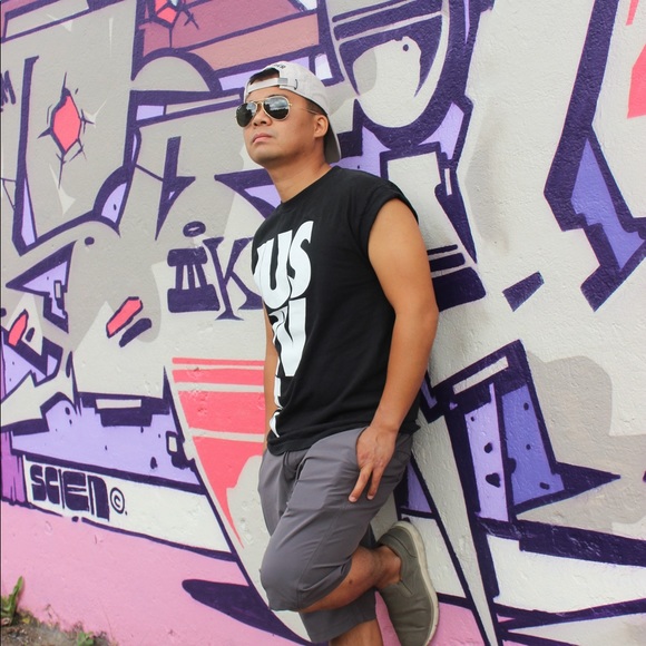 Profile Picture of Kenneth Antonio (@thriftkita) on Poshmark