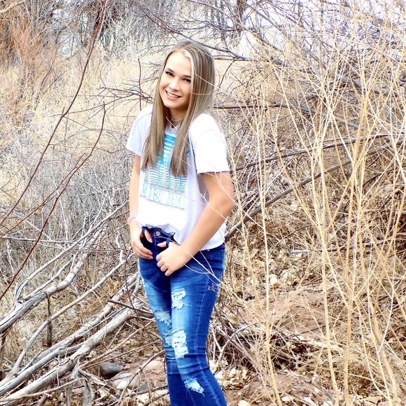 Profile Picture of Kaylee Ramage (@kayleeramage17) on Poshmark