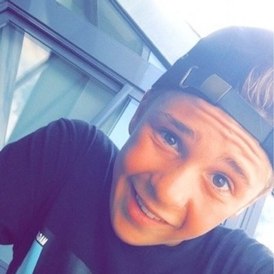 Profile Picture of RIEN (@tom_rives) on Twitter