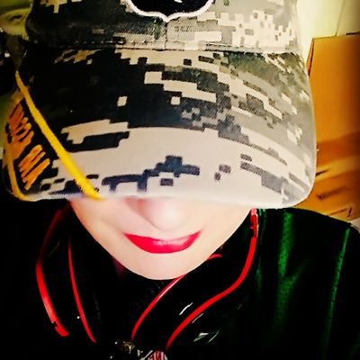 Profile Picture of Amanda Hammock (@8Manda3Hamm1) on Twitter