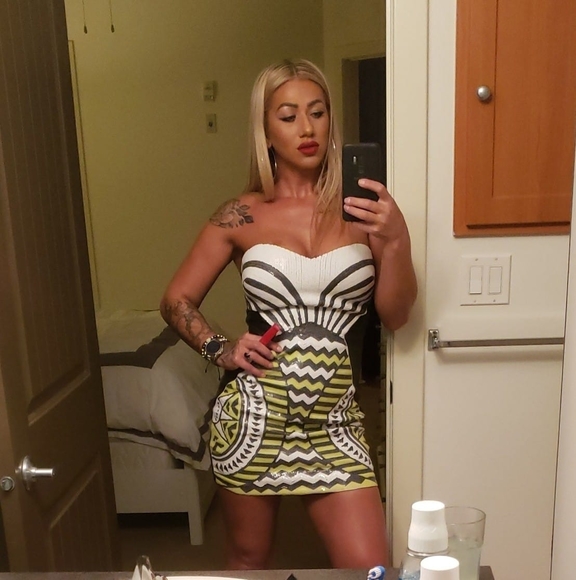 Profile Picture of Simona Preda (@simonapreda) on Poshmark