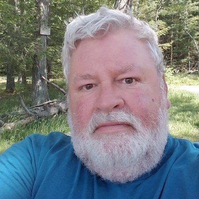 Profile Picture of Joe 'Winter Slips In" Blau (@joey_blau) on Twitter