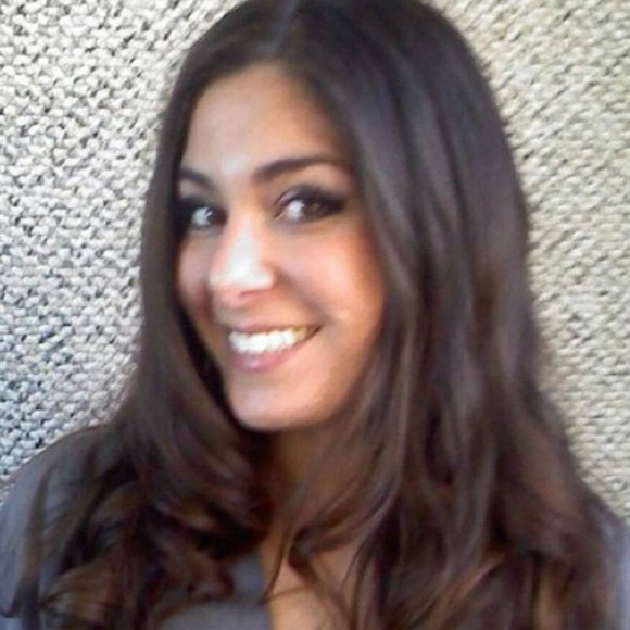 Profile Picture of Maryam Hosseini ghomi (@ihavealongname) on Poshmark