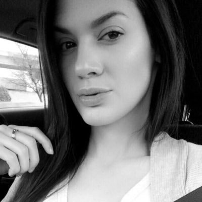 Profile Picture of Jeff Terry (@QueenEsmesSlave) on Twitter