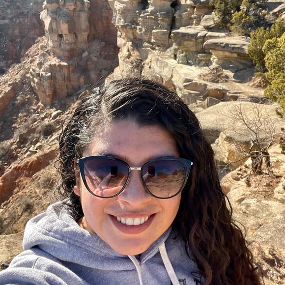 Profile Picture of Rocio Loredo (@rloredo) on Poshmark