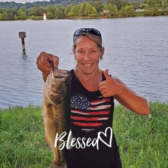 Profile Picture of Janet Eck (@ecksx4) on Poshmark