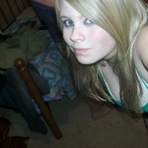 Profile Picture of Alexis Severson (@thegirlwhonevergivesup) on Myspace