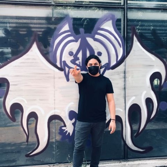 Profile Picture of Cesar Uribe (@cegarcia96) on Poshmark