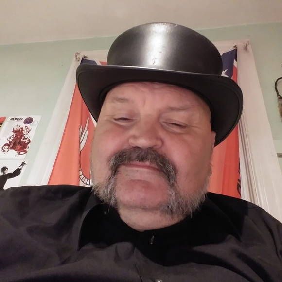 Profile Picture of Terry Plaster (@terryplaster) on Poshmark