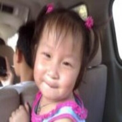 Profile Picture of Chrissy Bates (@chrissybatesf) on Twitter