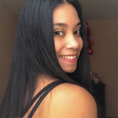 Profile Picture of Angie Melville (@angiemelville) on Twitter