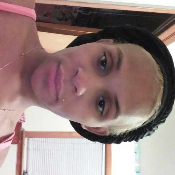 Profile Picture of Brianna Smith (@brianca3551) on Poshmark