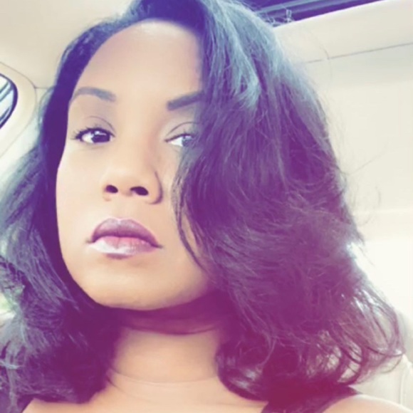 Profile Picture of Aisha Stewart (@astewart84) on Poshmark