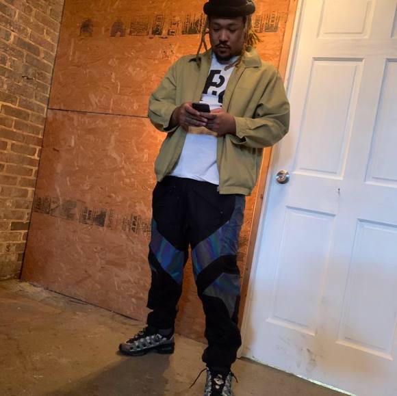 Profile Picture of Julian Williams (@juicedead) on Poshmark