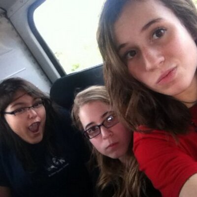 Profile Picture of Julia Rivera-Whalen (@julahoopcurtain) on Twitter