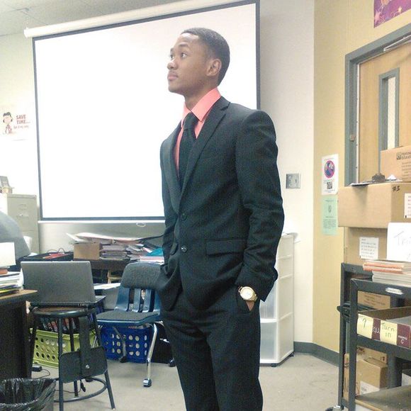 Profile Picture of David Bach (@iamdbach) on Poshmark