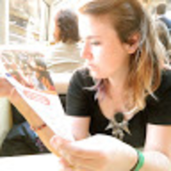 Profile Picture of Elizabeth Dormer (@edormer) on Poshmark