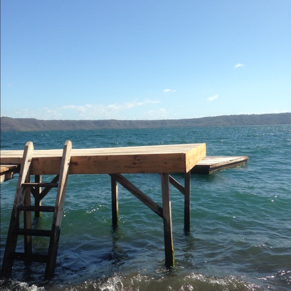 Profile Picture of Alexis Crowley (@dexis) on Poshmark