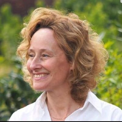 Profile Picture of Debbie Van Den Acker (@DebbievandenAc1) on Twitter