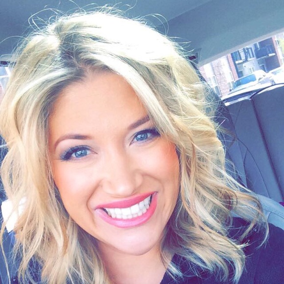 Profile Picture of Jordan Branch (@jordanleigh_b) on Poshmark