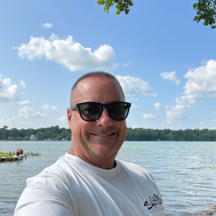 Profile Picture of Scott (@scottrakestraw) on Tiktok