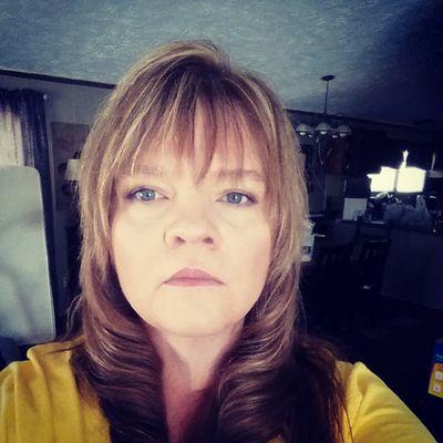 Profile Picture of Shelly Hatfield (@shatfield185) on Twitter