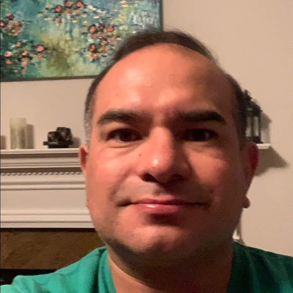Profile Picture of Juan Arreola (@arreola_242) on Poshmark
