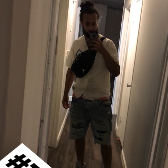 Profile Picture of Ronson Parker (@utg563) on Poshmark