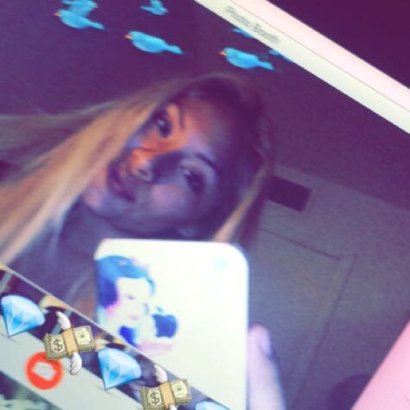 Profile Picture of Ashly Andretti (@msxjane) on Poshmark