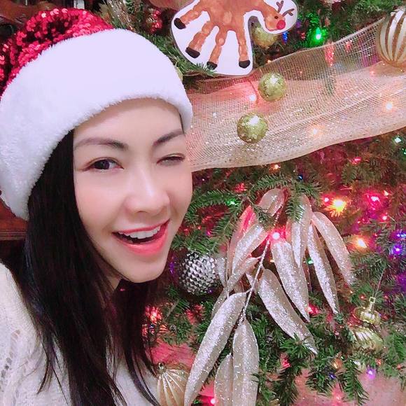 Rita Nguyen - Poshmark Profile Picture of Rita Nguyen (@paletrang) on Poshmark