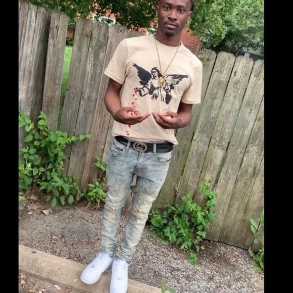 Profile Picture of Wl Smink (@avantgarnett23) on Poshmark