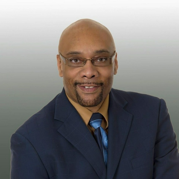 Profile Picture of Ron Goshay (@skitb) on Poshmark