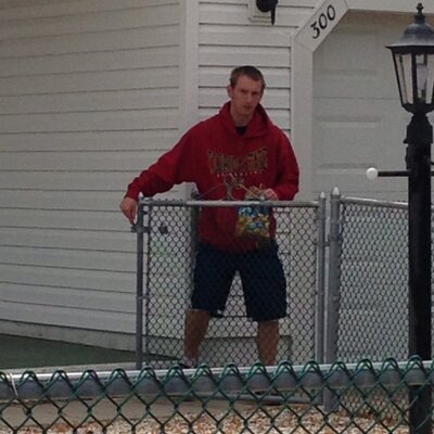 Profile Picture of John Camero (@JohnJCamero) on Twitter