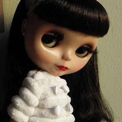 Profile Picture of FunnyInMyHeadon Twitter