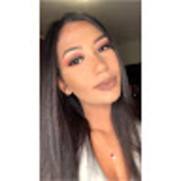 Profile Picture of Heaven Jimenez (@heaven_jimenez) on Poshmark