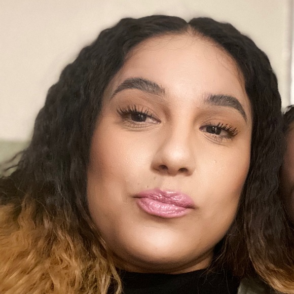 Priscilla Alvarez - Poshmark Profile Picture of Priscilla Alvarez (@palvarez2016) on Poshmark