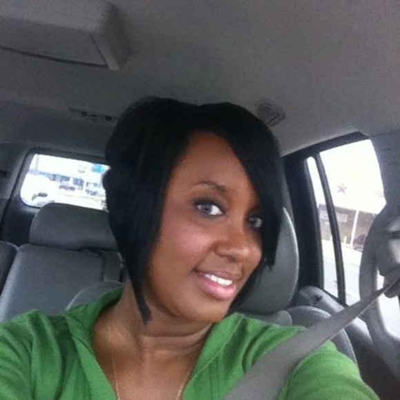 Profile Picture of Feleciah Sims-brown (@melowfe) on Poshmark