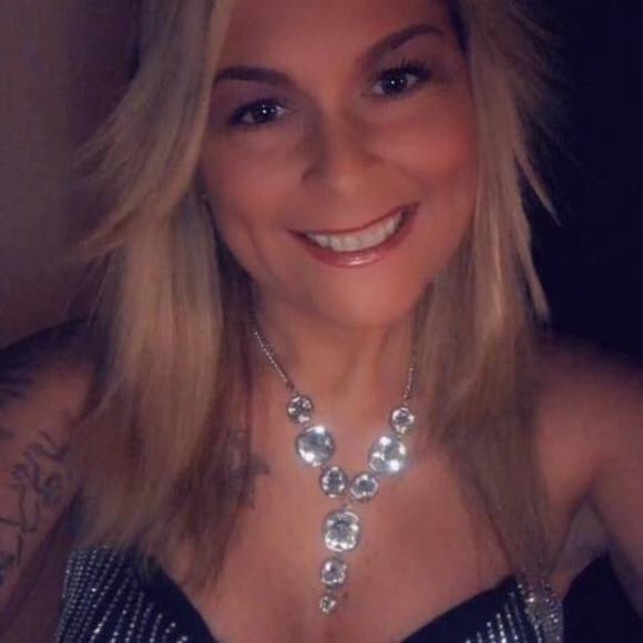 Profile Picture of Lisa Biondo (@lisabiondo1) on Poshmark