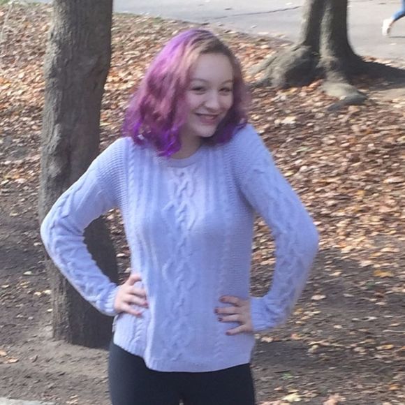 Profile Picture of Sabrina Boczko (@saboczko) on Poshmark