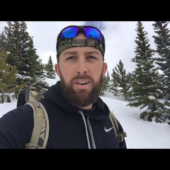 Profile Picture of Cory Steele (@stee4118) on Poshmark